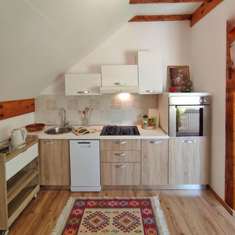 Apartments Sanja Rakovica Eksteriør bilde