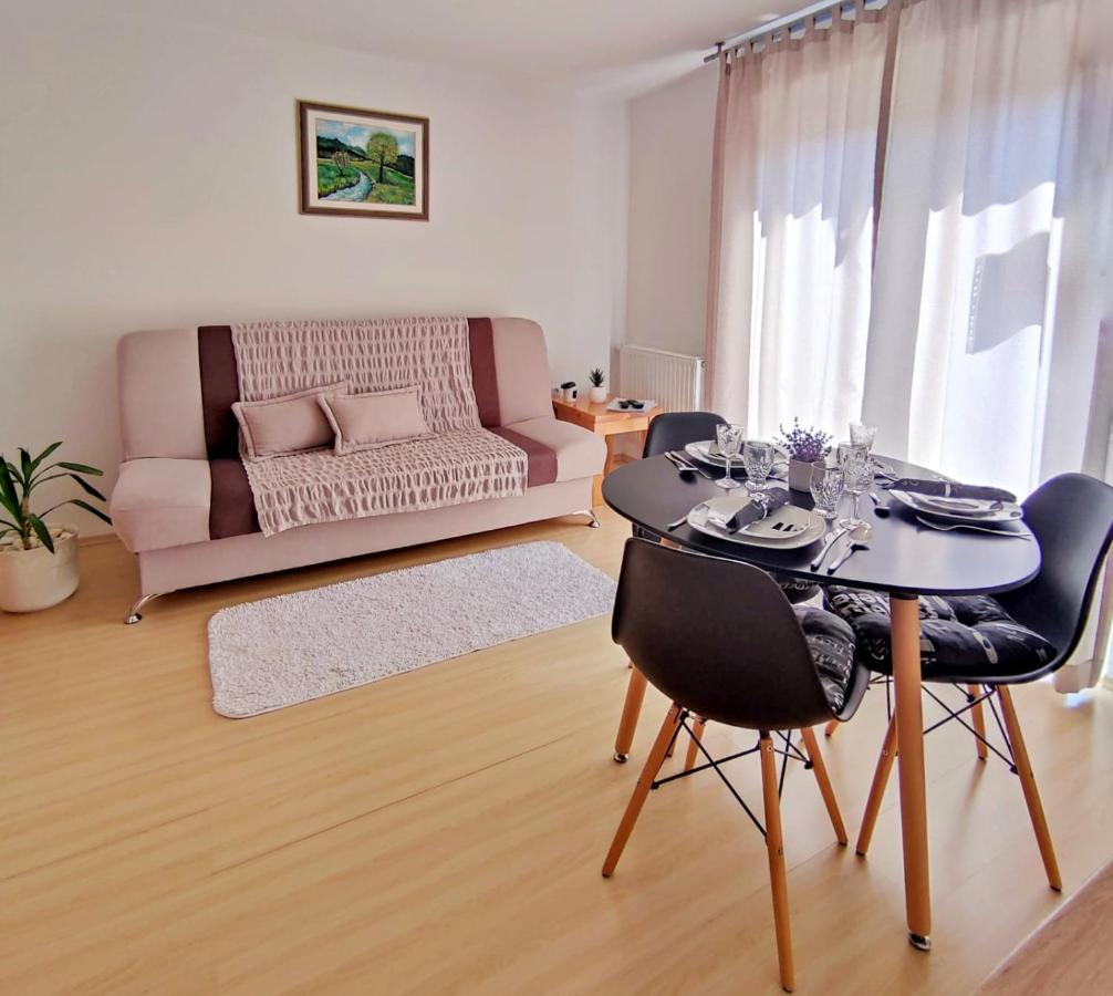 Apartments Sanja Rakovica Eksteriør bilde