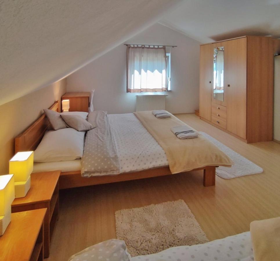 Apartments Sanja Rakovica Eksteriør bilde