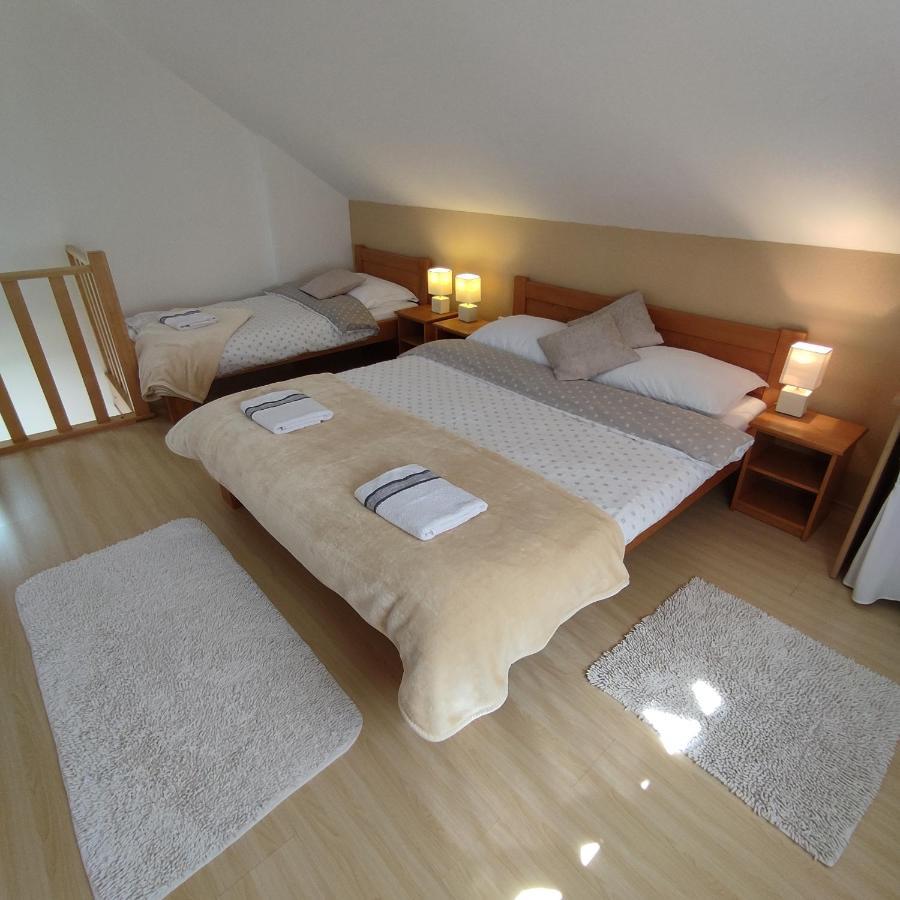 Apartments Sanja Rakovica Eksteriør bilde